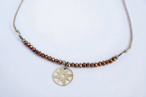 Collier ocre